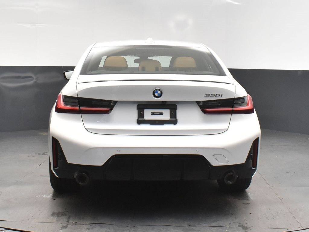 New 2026 BMW 330i Sedan w/ M Sport Package image 6