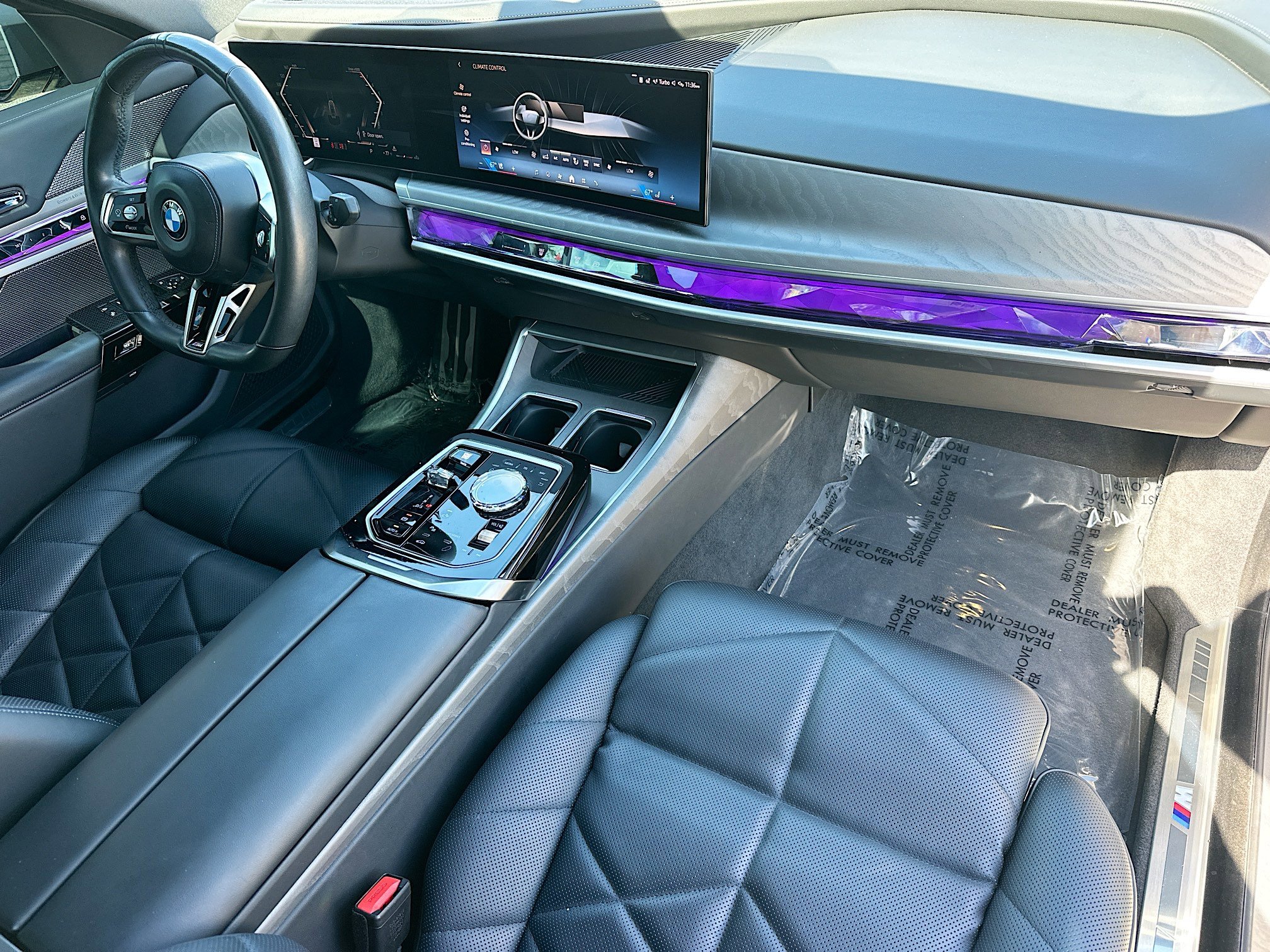 Used 2023 BMW 740i w/ Parking Assistance Package image 34