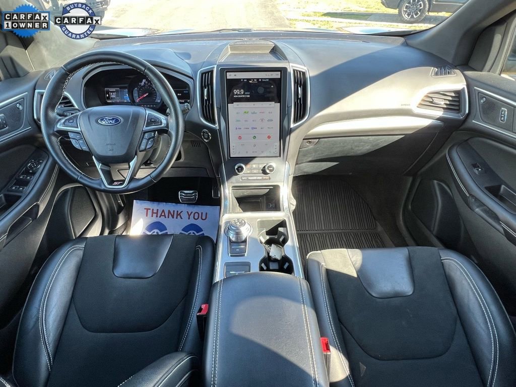 Used 2022 Ford Edge ST image 2