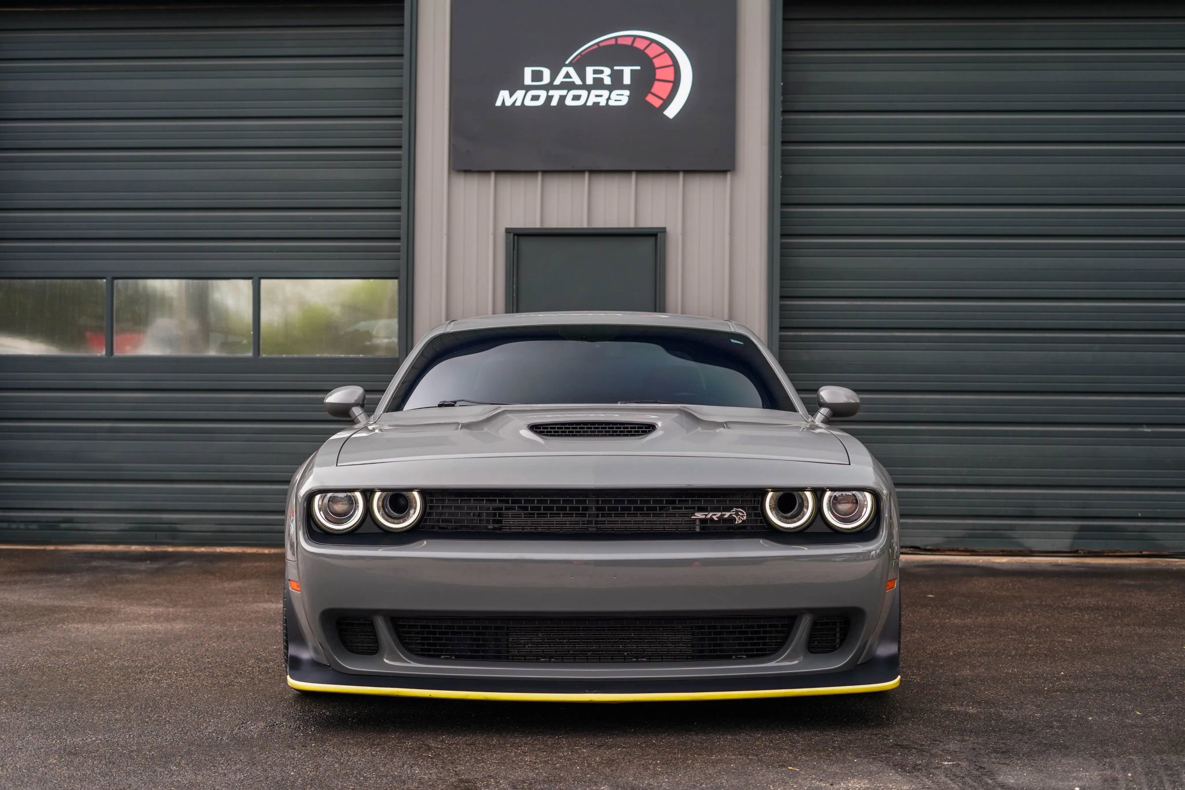 Used 2018 Dodge Challenger SRT Hellcat RWD image 2