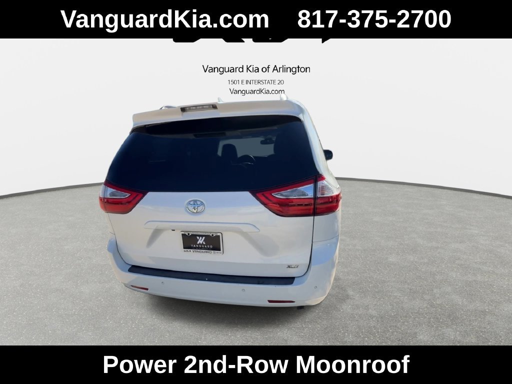 Used 2018 Toyota Sienna XLE Premium FWD image 8