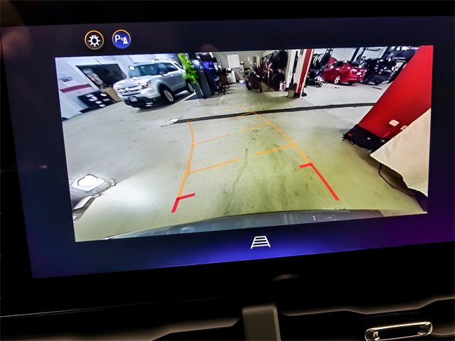 Used 2025 Chevrolet Equinox LT image 19