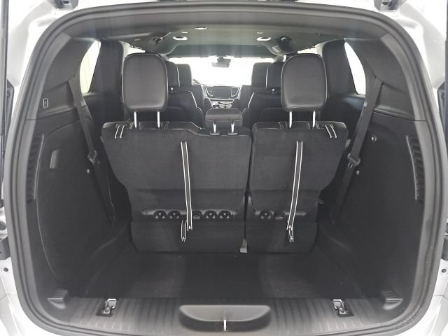 New 2026 Chrysler Voyager LX FWD image 18
