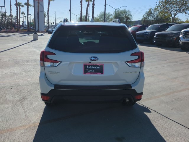 Used 2019 Subaru Forester Premium AWD/4WD image 7