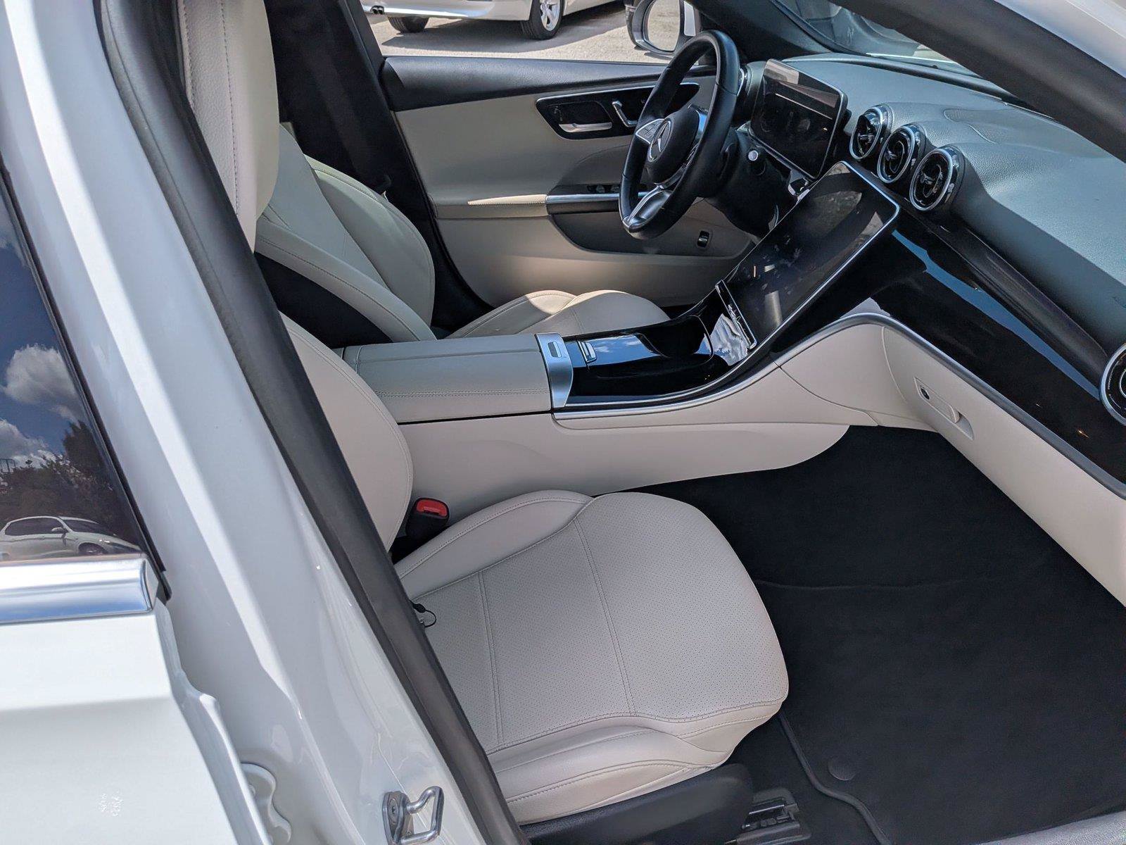 Used 2022 Mercedes-Benz C 300 Sedan image 36