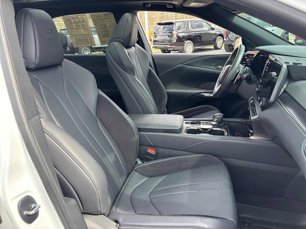 Used 2024 Lexus RX 500h F Sport w/ Convenience Package image 30