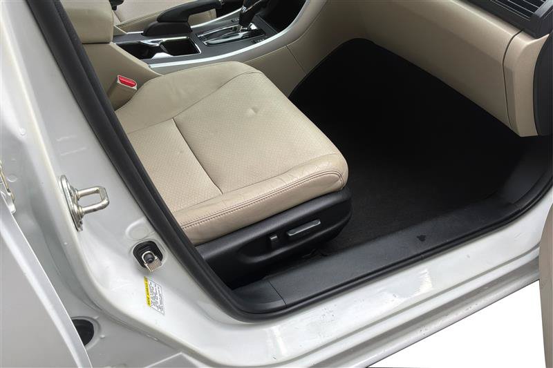 Used 2015 Honda Accord EX-L image 35