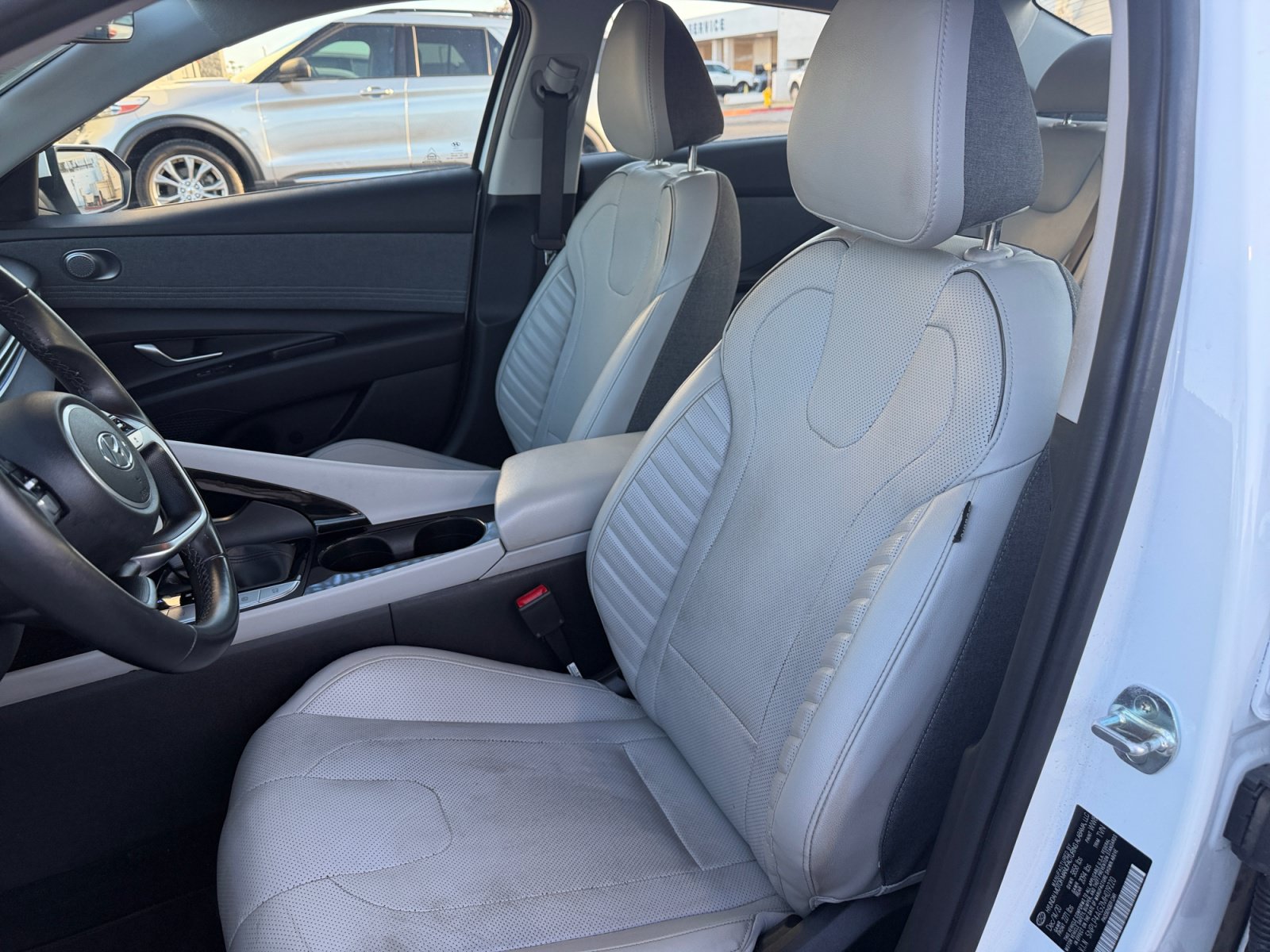 Used 2021 Hyundai Elantra Limited w/ Cargo Package FWD image 15