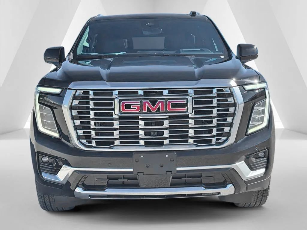New 2026 GMC Yukon XL Denali w/ Denali Reserve Package AWD/4WD image 2