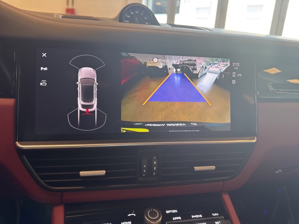 Used 2022 Porsche Cayenne Coupe image 29