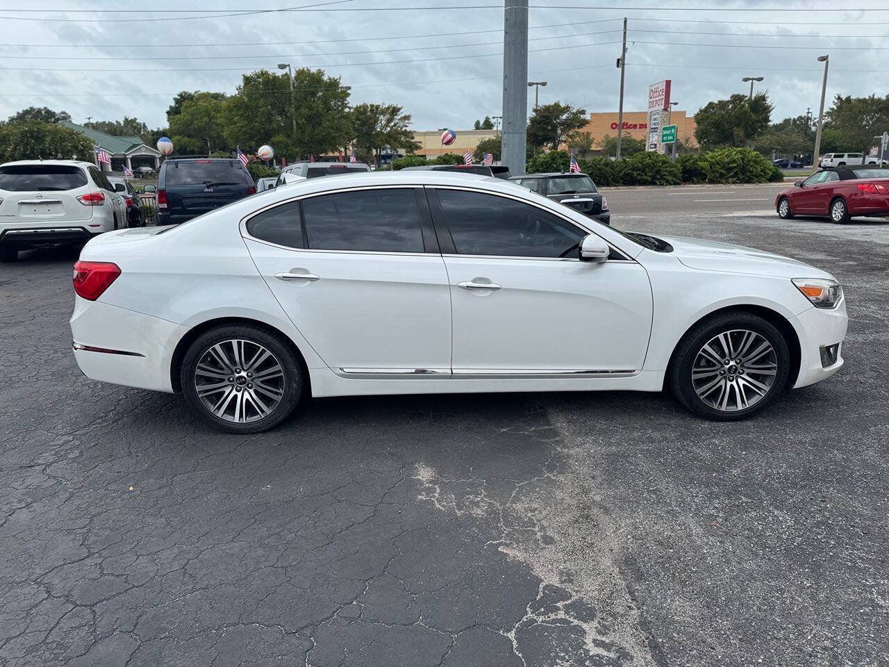 Used 2014 Kia Cadenza Premium FWD image 9