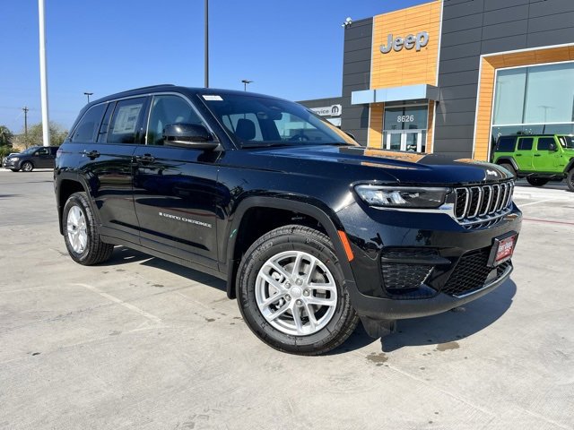 New 2025 Jeep Grand Cherokee Laredo X w/ Luxury Tech Group I