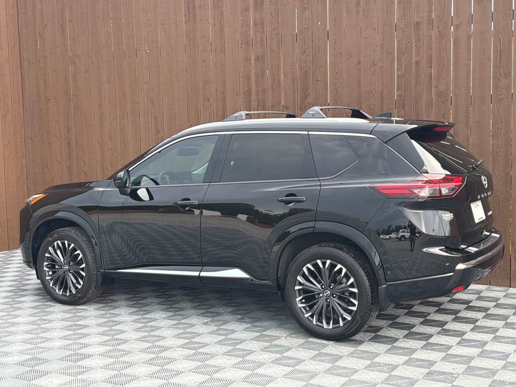 Used 2025 Nissan Rogue Platinum w/ Platinum Premium Package FWD image 16