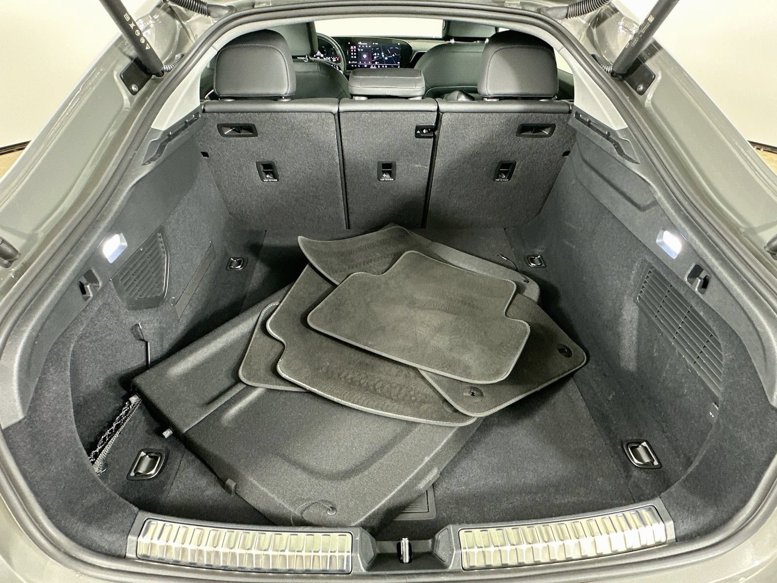 Used 2025 Audi A5 2.0T Premium w/ Convenience Package AWD/4WD image 43
