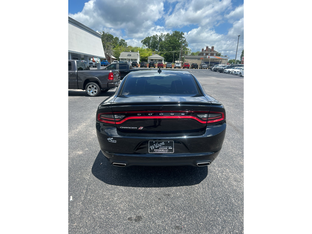 Used 2020 Dodge Charger SXT AWD/4WD image 5