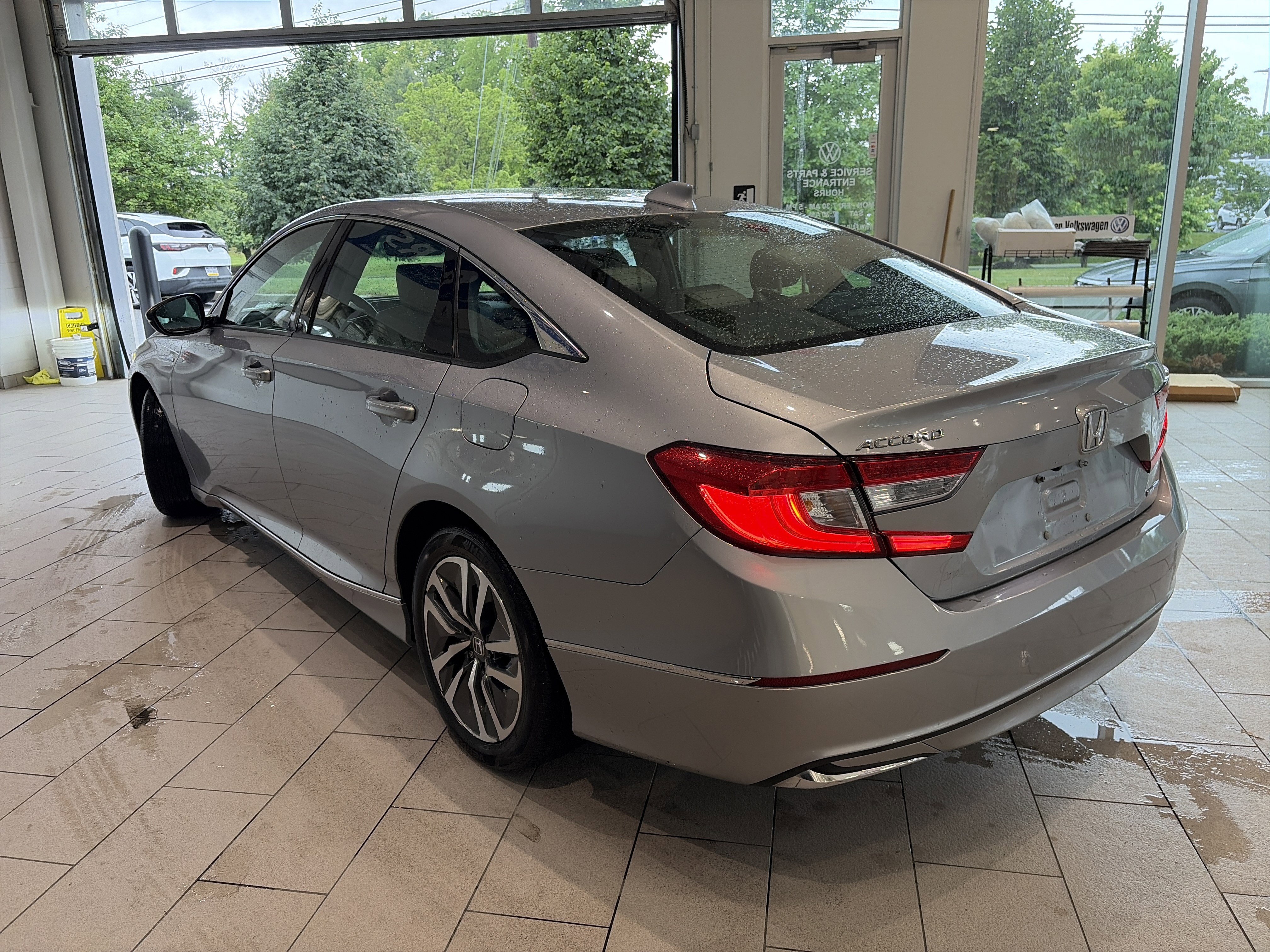 Used 2020 Honda Accord EX-L image 6
