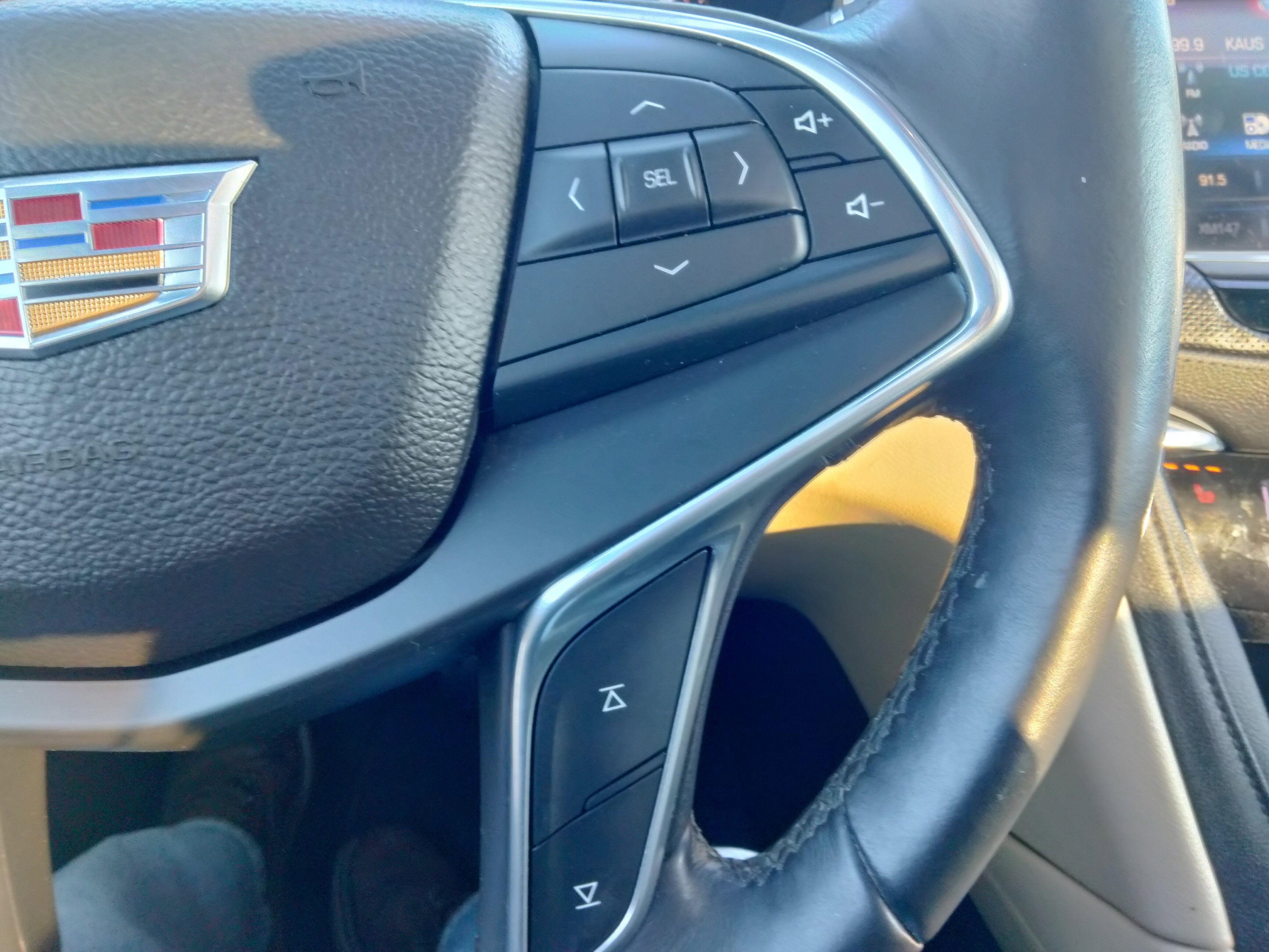 Used 2017 Cadillac XT5 Luxury w/ Driver Awareness Package image 19