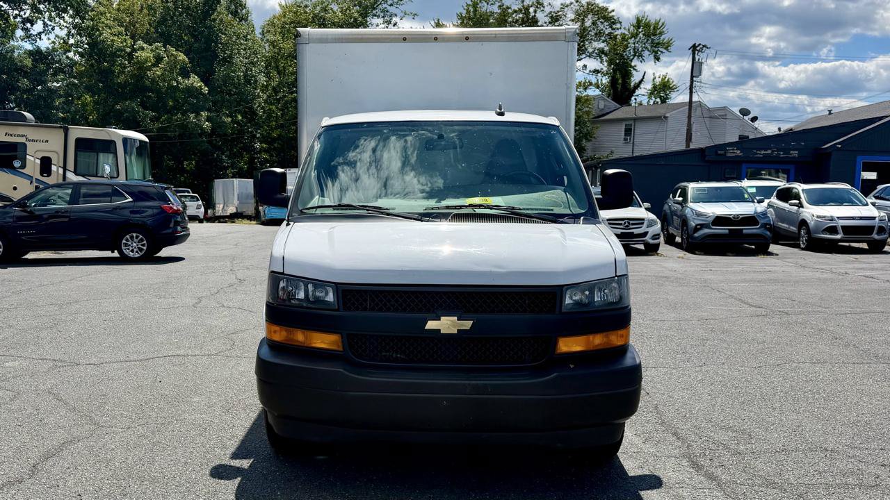Used 2023 Chevrolet Express 3500 w/ Power Convenience Package RWD image 3