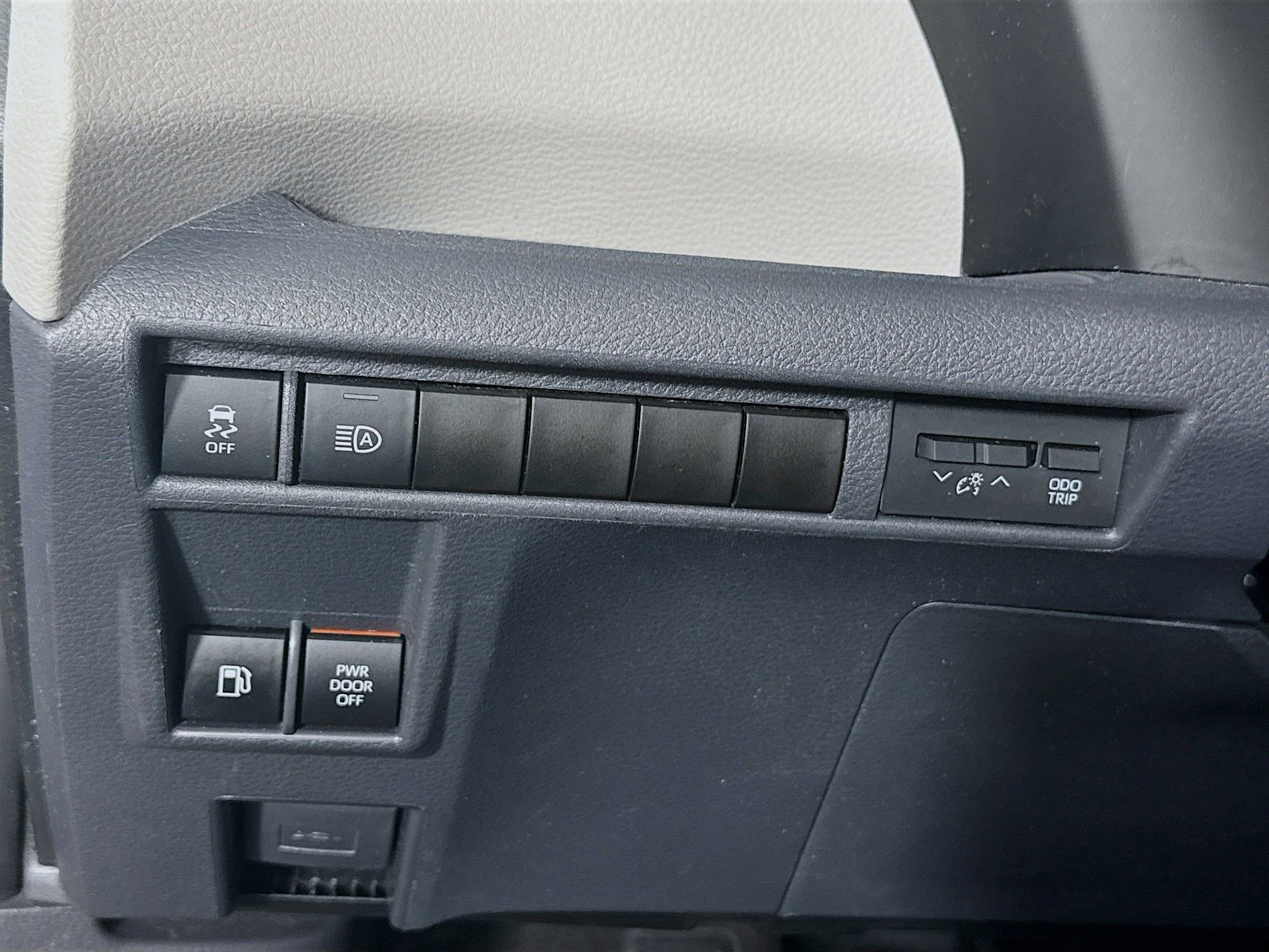 Certified 2022 Toyota Sienna XLE image 11