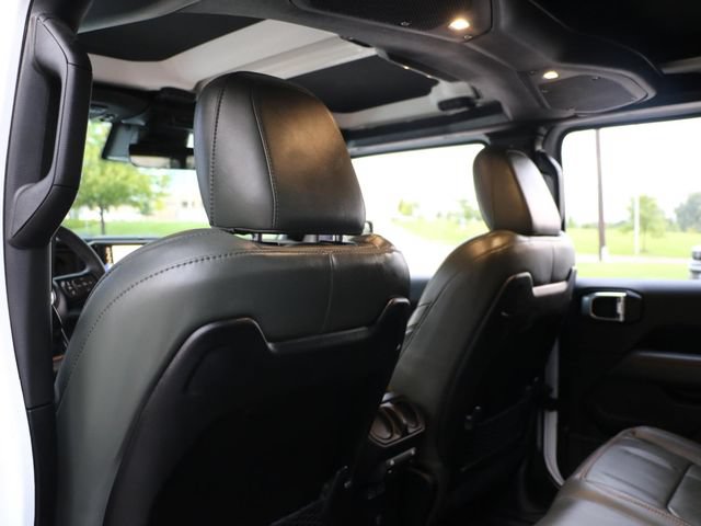 Used 2025 Jeep Gladiator Mojave AWD/4WD image 16