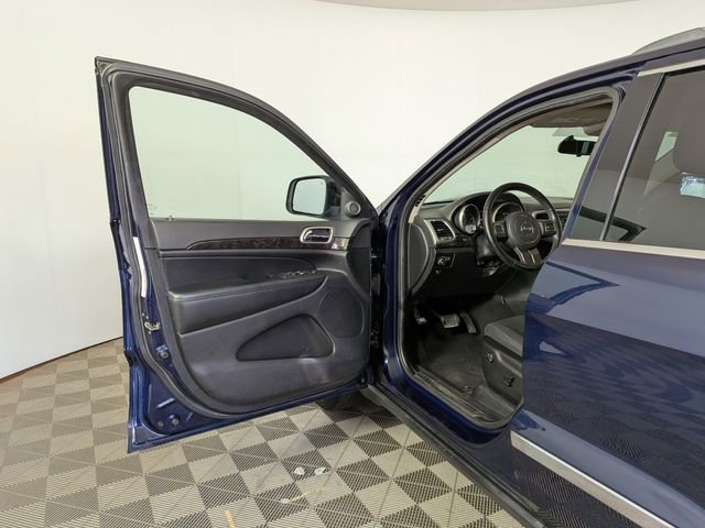 Used 2012 Jeep Grand Cherokee Laredo w/ Laredo E Group image 9