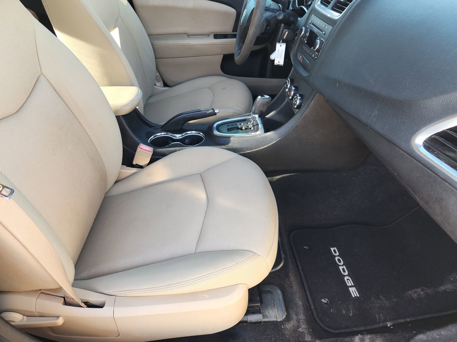 Used 2014 Dodge Avenger SE w/ Rallye Appearance Group image 17