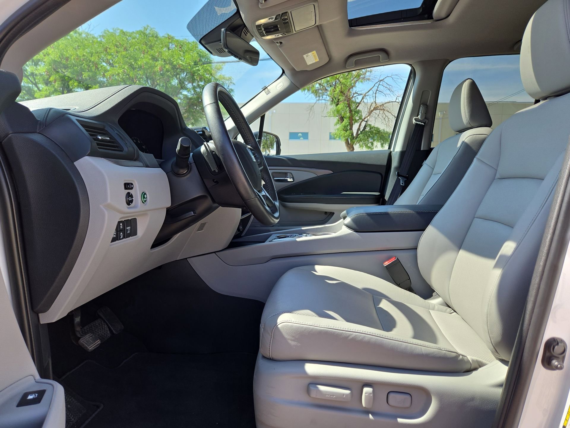 Used 2025 Honda Ridgeline RTL image 16
