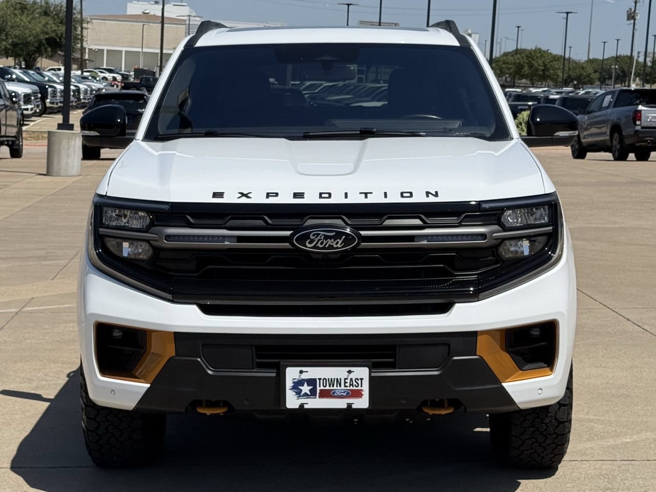 Used 2025 Ford Expedition Tremor AWD/4WD image 7