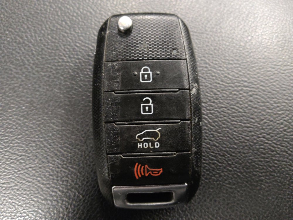 Used 2018 Kia Sorento LX image 32