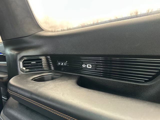 Used 2024 Jeep Grand Wagoneer Series III w/ Rear Seat Video Group 1 image 18