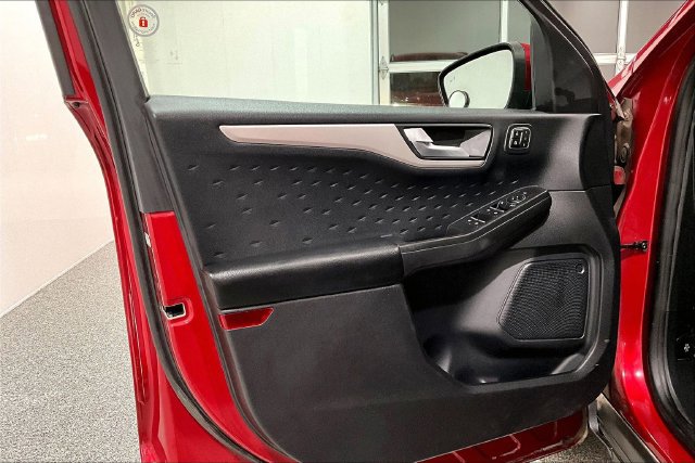 Used 2020 Ford Escape SEL AWD/4WD image 25