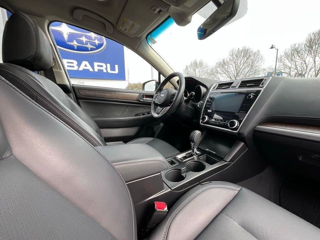 Used 2018 Subaru Outback 2.5i Limited image 19