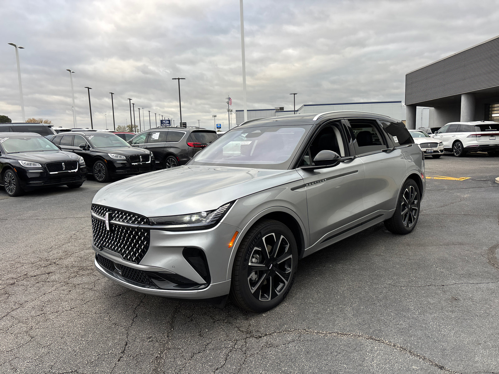 New 2026 Lincoln Nautilus Reserve image 3