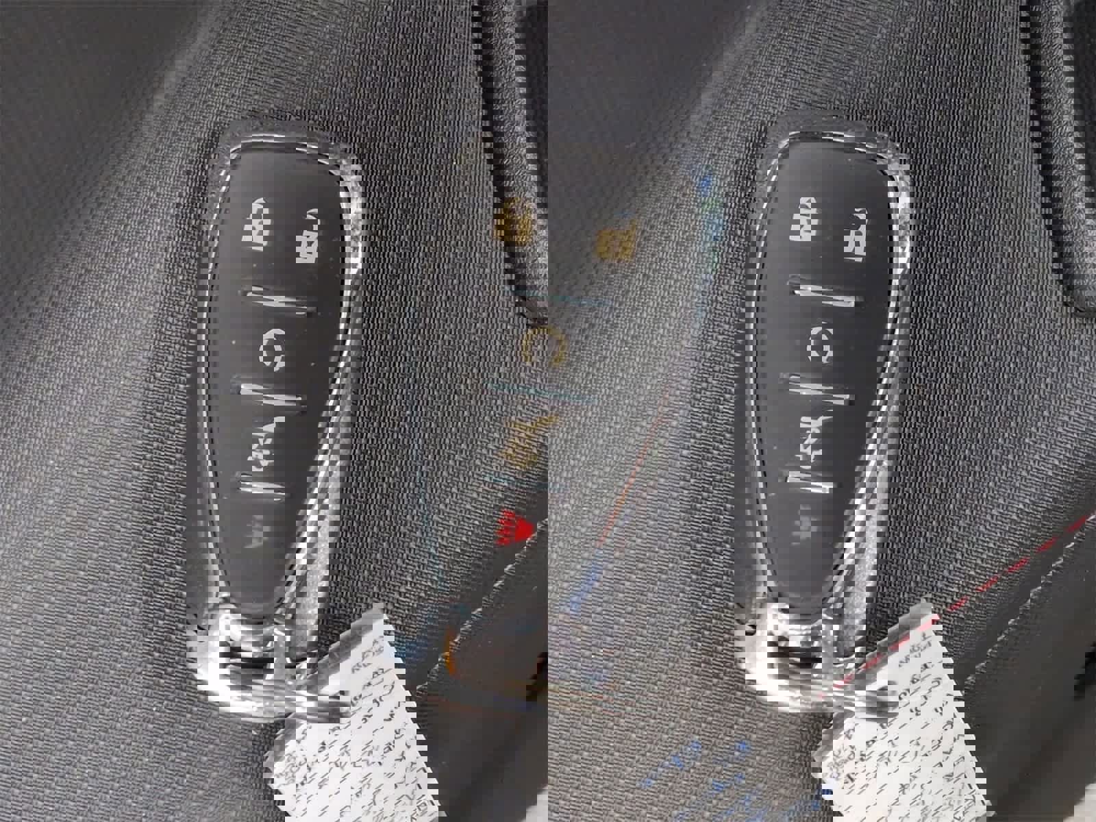 Used 2022 Chevrolet Equinox RS w/ LPO, Floor Liner Package image 34