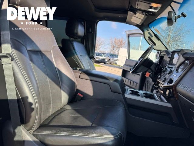 Used 2015 Ford F250 Lariat w/ Lariat Ultimate Package image 40