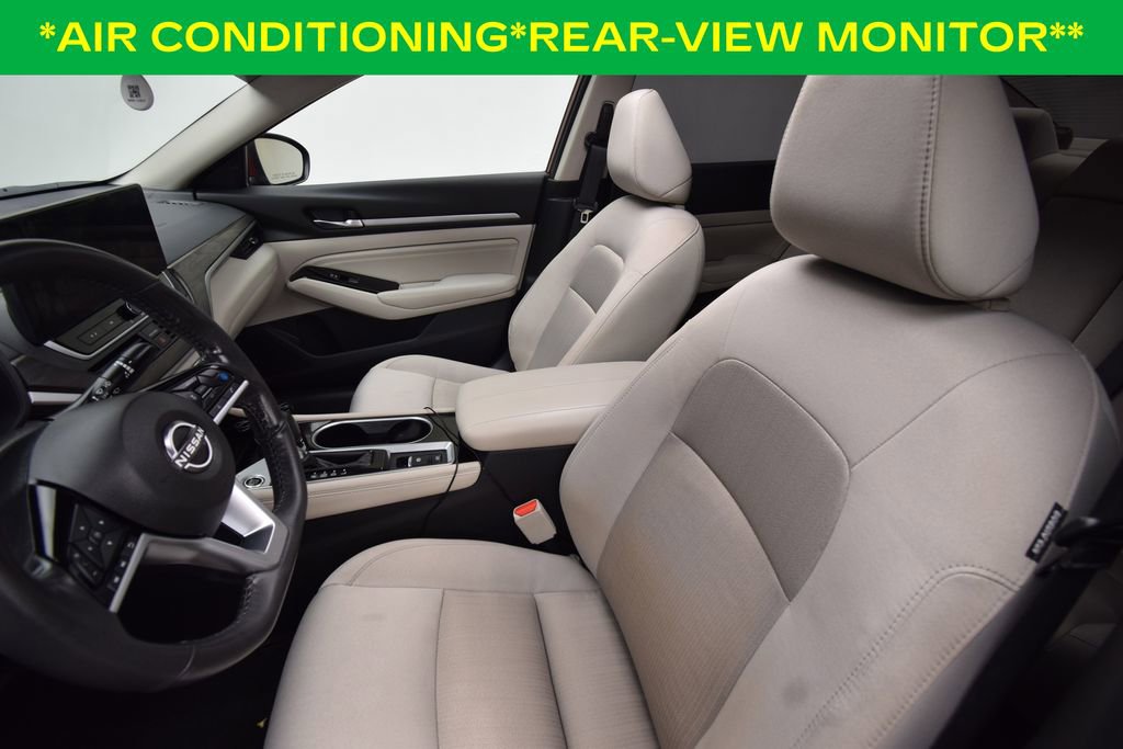 Used 2023 Nissan Altima 2.5 SV w/ SV Premium Package image 12