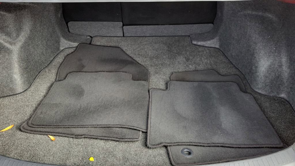 Used 2025 Toyota Corolla SE image 12