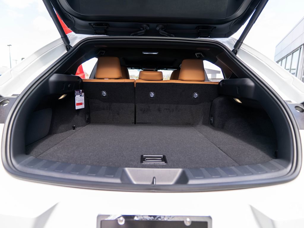 New 2026 Lexus UX 300h AWD image 33