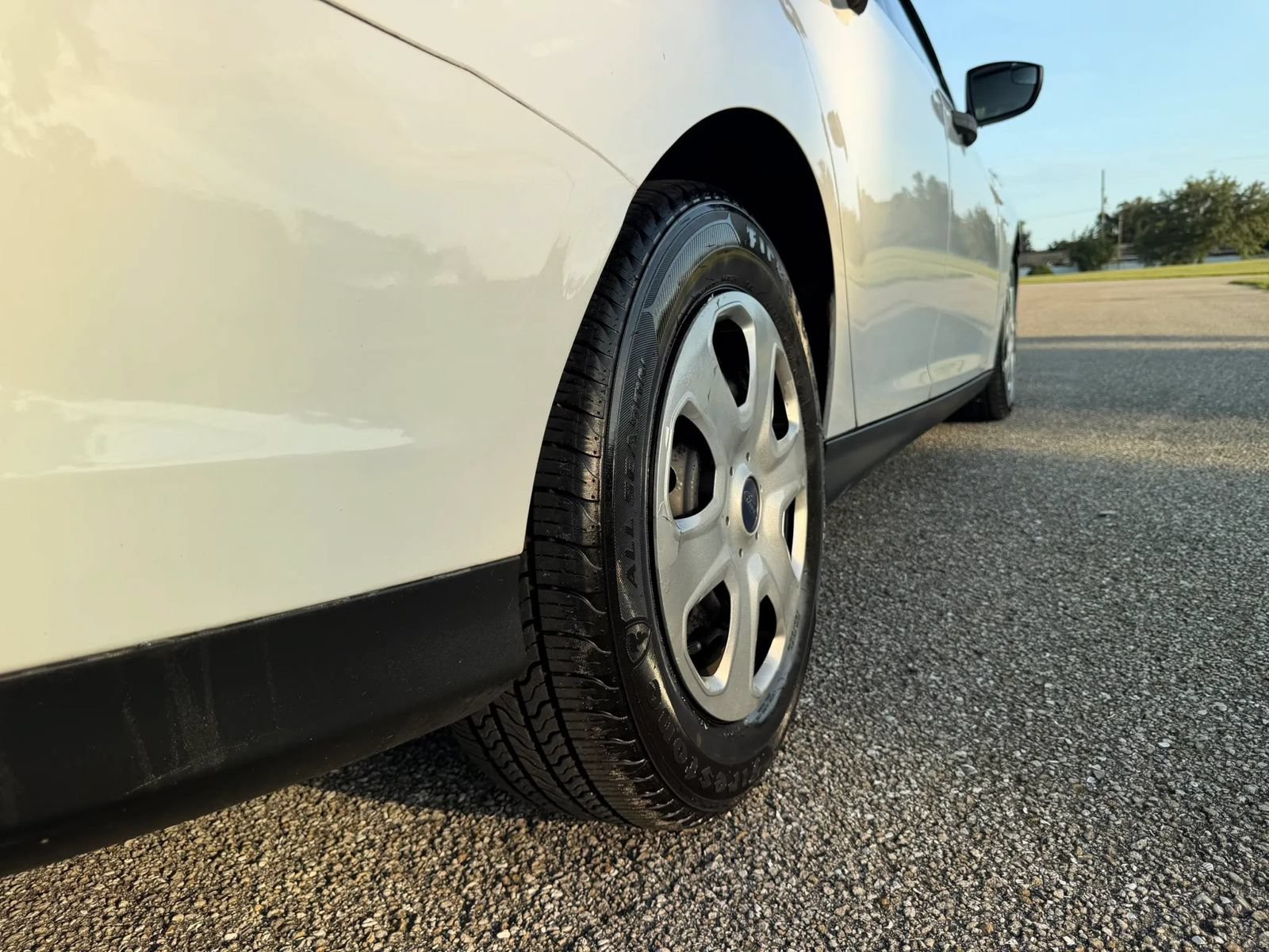 Used 2014 Ford Focus S FWD image 28