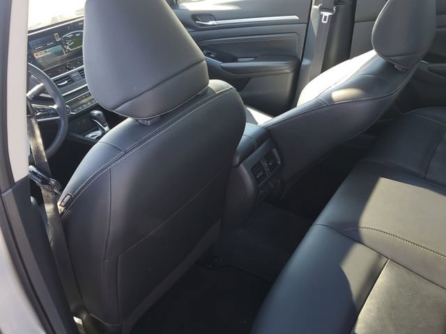 Used 2023 Nissan Altima 2.5 SL FWD image 14