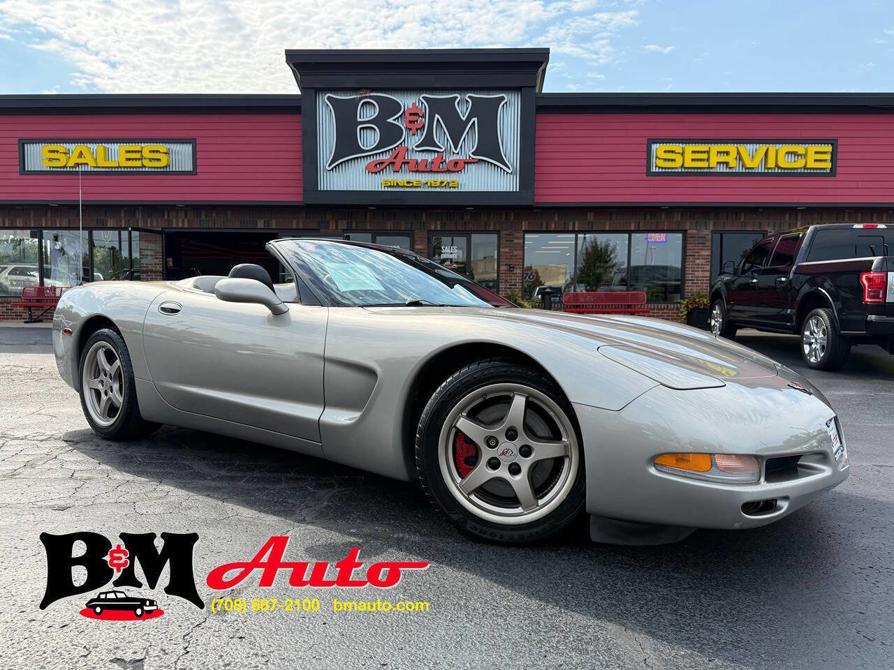 Used 2000 Chevrolet Corvette Convertible w/ Memory Pkg image 1