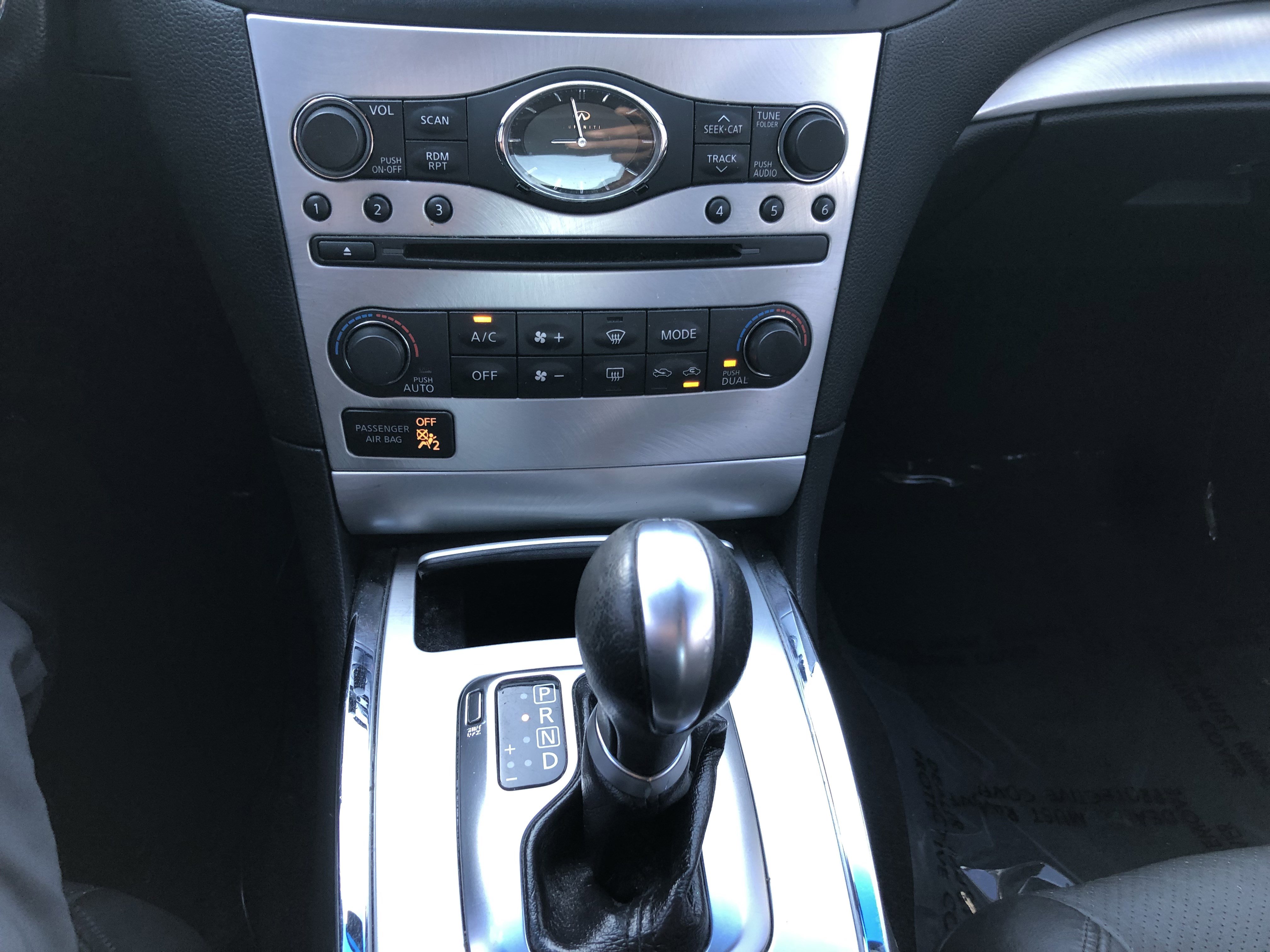 Used 2015 INFINITI Q60 Journey w/ Premium Package image 17