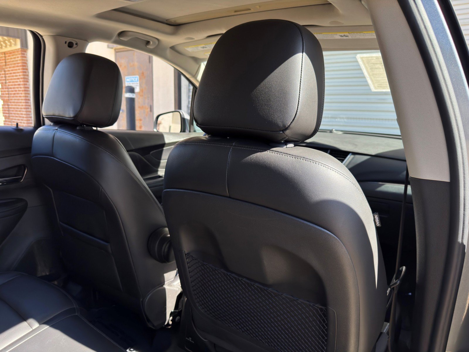 Used 2019 Buick Encore Essence FWD image 34