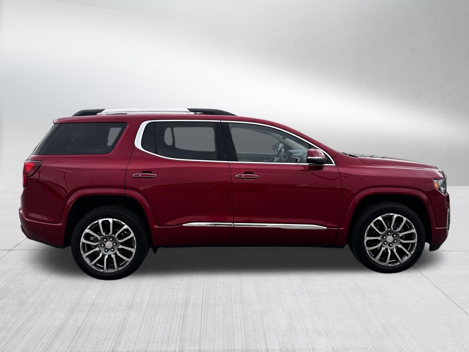 Used 2023 GMC Acadia Denali w/ Denali Ultimate Package AWD/4WD image 8