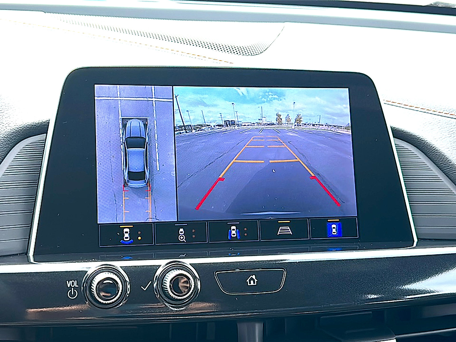 New 2025 Cadillac CT4 Sport image 24