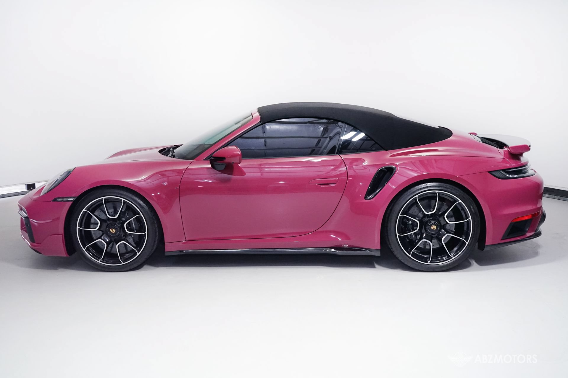 Used 2024 Porsche 911 Turbo S AWD/4WD image 4