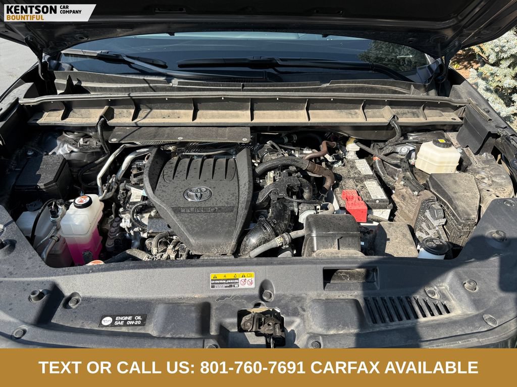 Used 2025 Toyota Highlander XLE AWD/4WD image 34