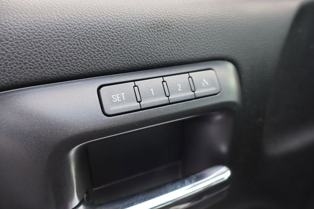 Used 2017 Chevrolet Silverado 1500 LTZ Z71 w/ LTZ Plus Package image 12