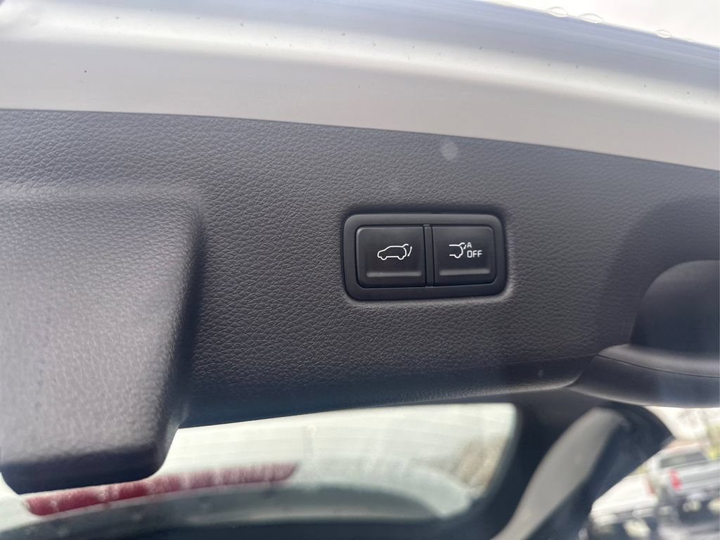Used 2024 Kia Carnival SX FWD image 24