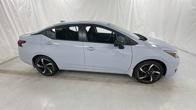 New 2025 Nissan Versa SR w/ Trunk Package image 2
